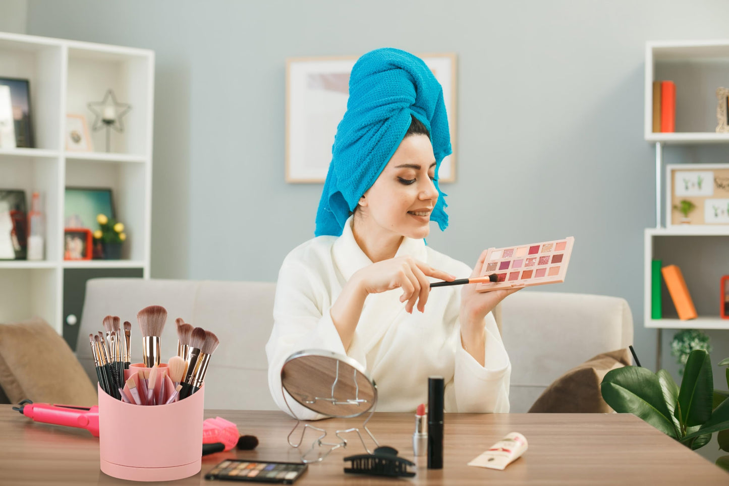 Desk Organizer, 360-Degree Rotating Pencil Pen Holder for Desk, Cute Desk Organizers and Accessories with 7 Slots, Desktop Organizer, Art Supply Storage, Classroom Office Supplies