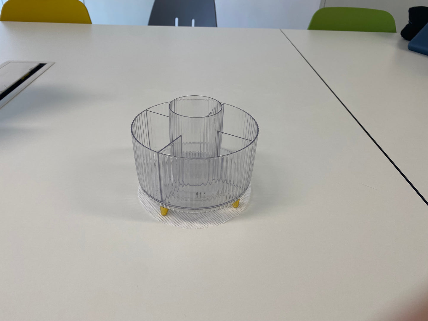 360° Rotate Elegant Comb Case, Portable Travel Comb Holder,  Storage Box for Hair Combs, Perfect Gift for Women & Men