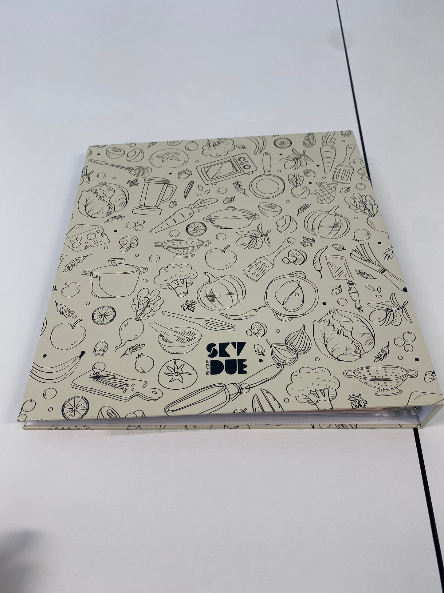 Recipe Binder 8.5x11 3 Ring, Recipe Book to Write in Your own Recipes, Recipe Binder with 60 Plastic Sleeves, 12 Dividers, 60 Blank Recipe Cards, Labels & Stickers, Family Recipe Organizer